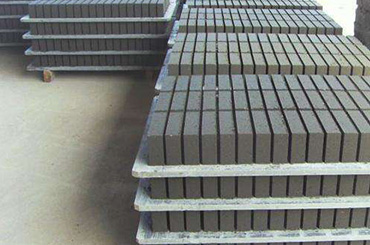 <a href=http://www.fujitong.com.cn/ target=_blank class=infotextkey>免燒磚托板</a>