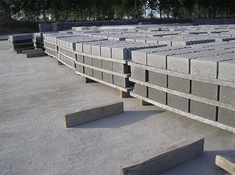 <a href=http://www.fujitong.com.cn/zjtb/ target=_blank class=infotextkey>水泥磚機(jī)托板</a>